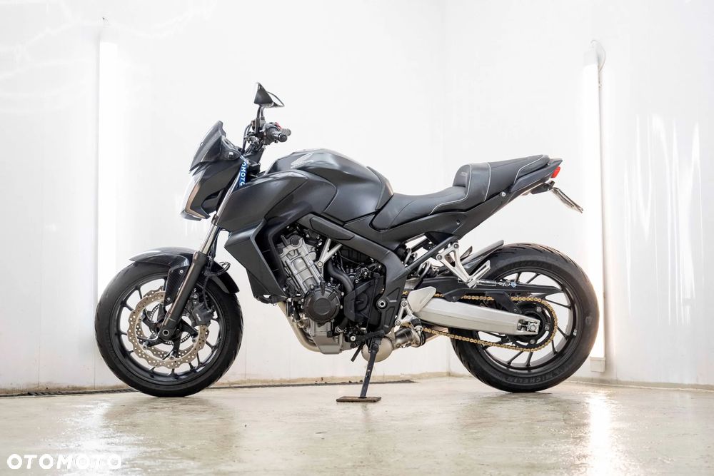 Honda CB - 9