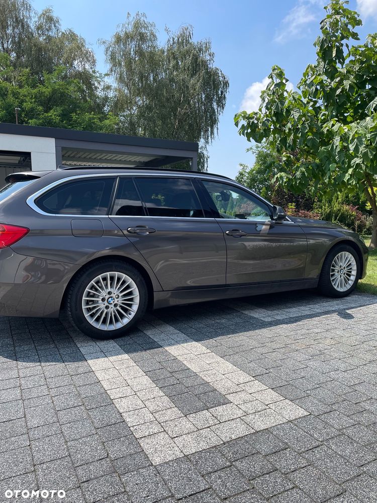 BMW Seria 3 318d Luxury Line - 8