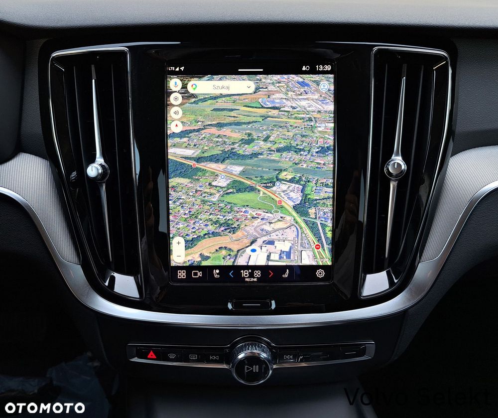 Volvo V60 Cross Country - 24
