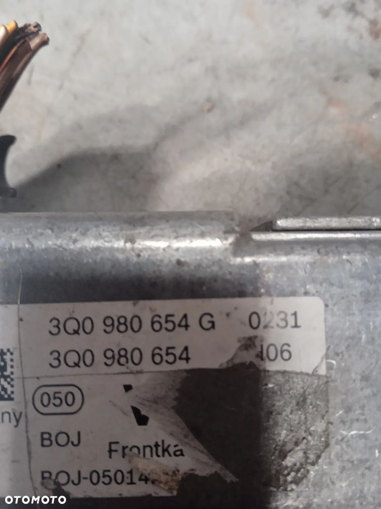 Kamera asystent pasa 3Q0980654G - 2