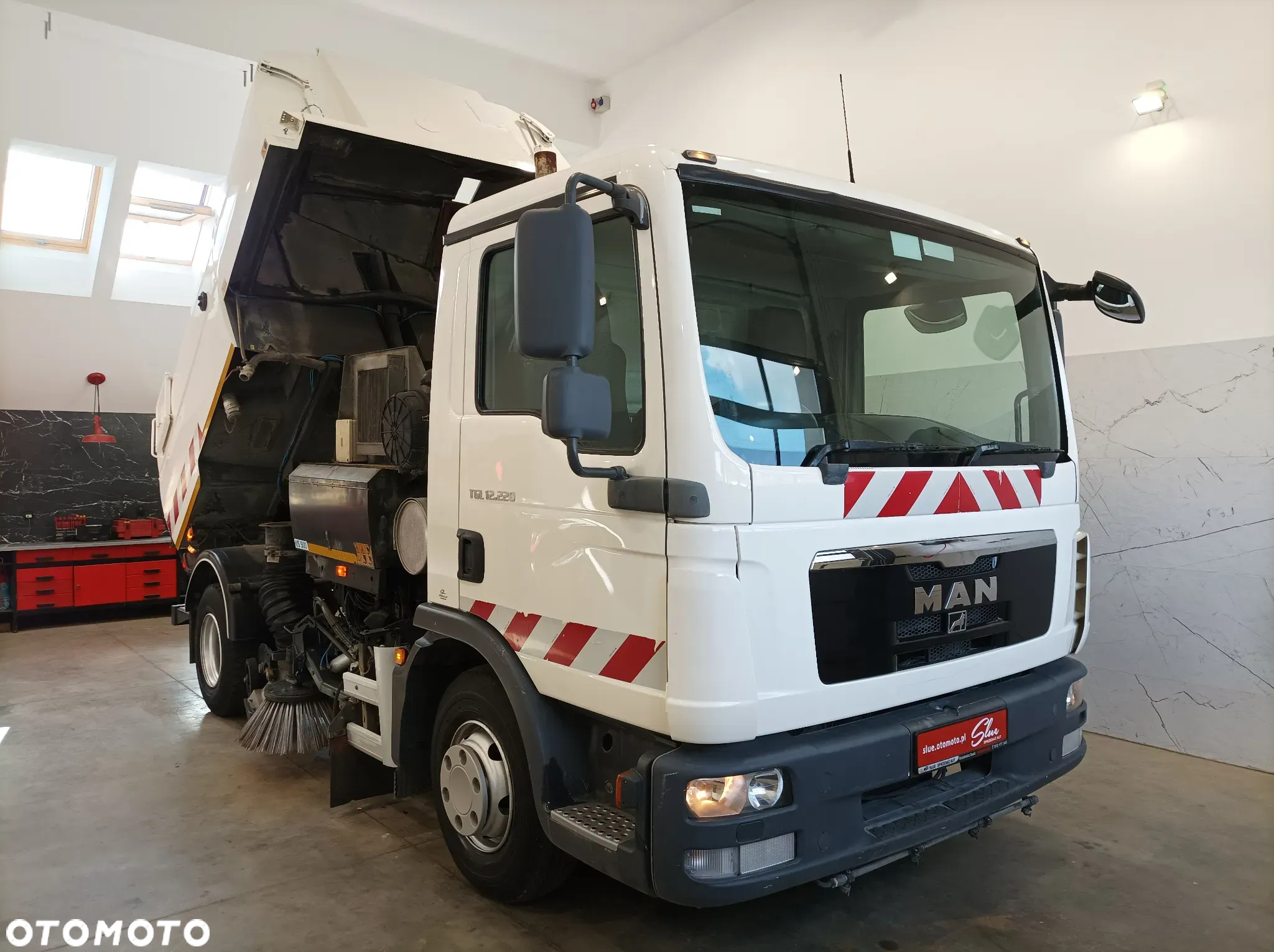 MAN TGL 12.220 Zamiatarka Johnston Semat 2012r Szczotki L/R - 7
