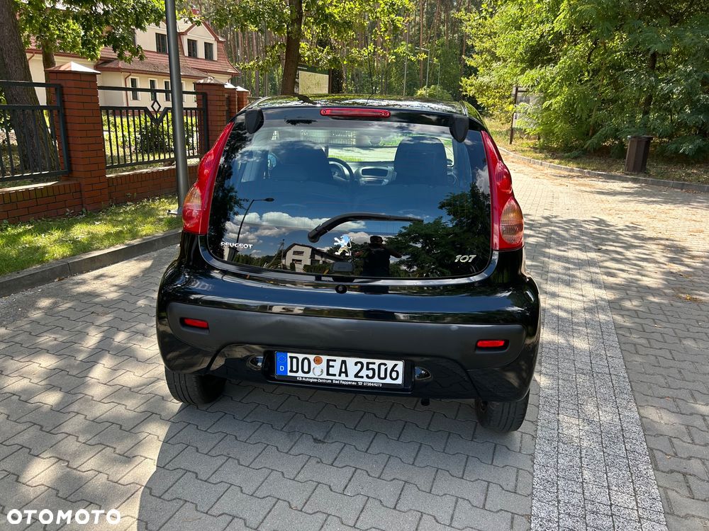 Peugeot 107 1.0 Happy Euro5 - 6