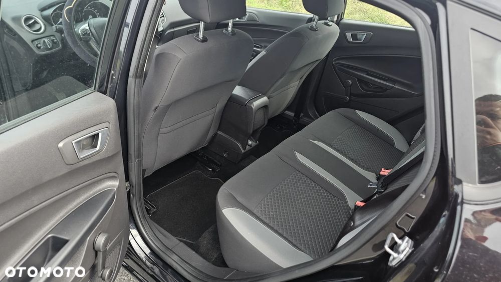 Ford Fiesta 1.0 EcoBoost Titanium - 9