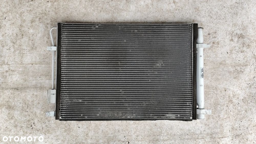 CHŁODNICA KLIMATYZACJI SKRAPLACZ HYUNDAI I20 III 2020- 97606Q0000 - 2