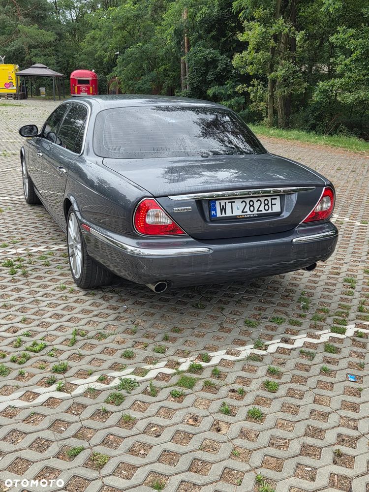 Jaguar XJ XJ8 4.2 LWB High - 2