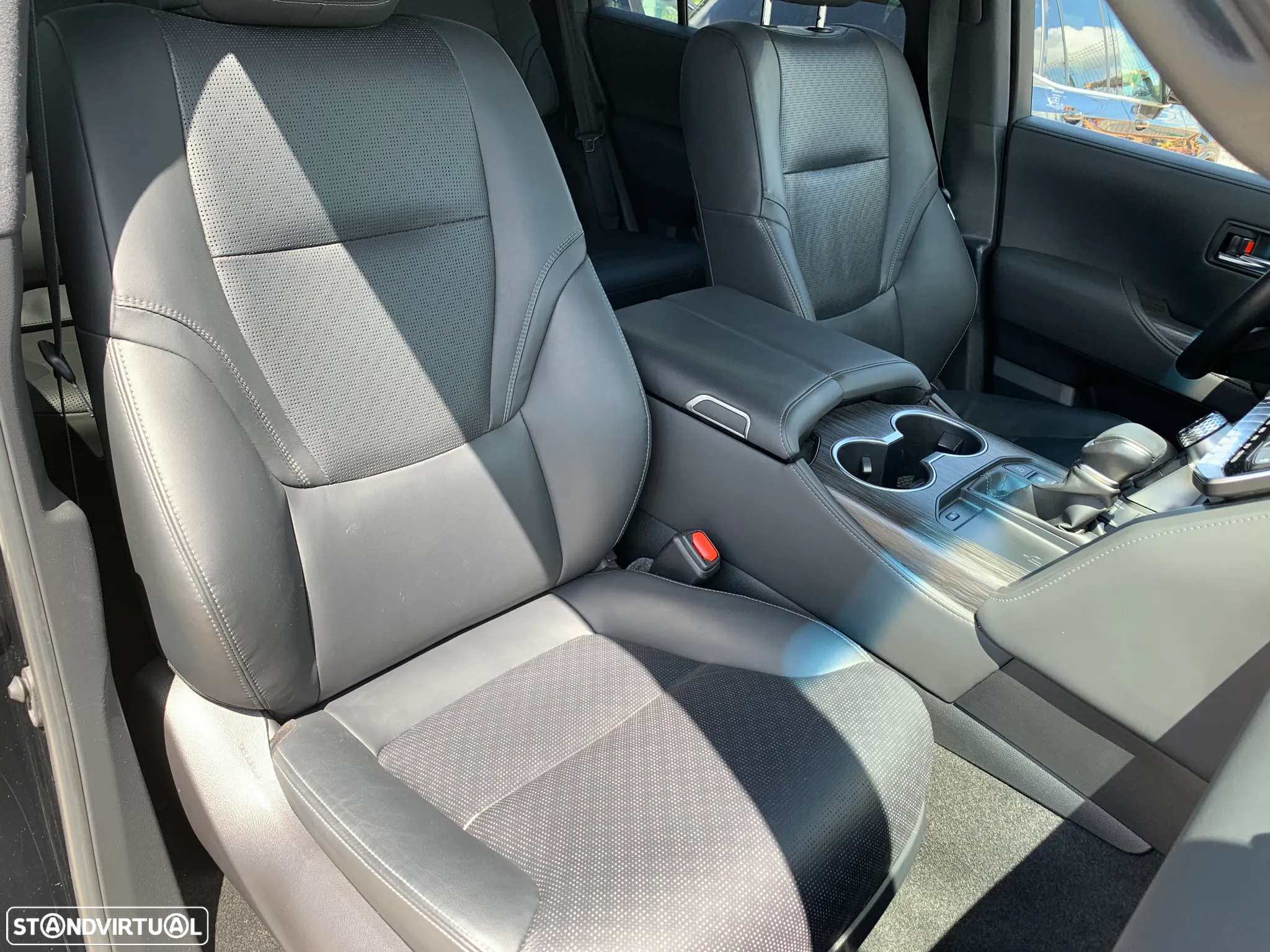 Toyota Land Cruiser - 25
