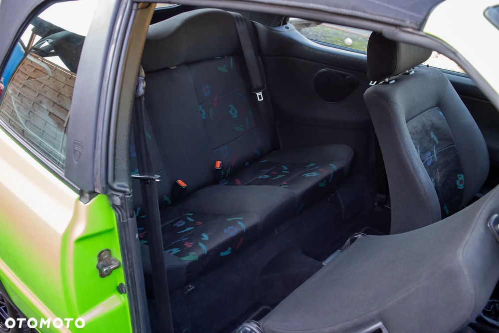 Volkswagen Golf 1.8 - 8