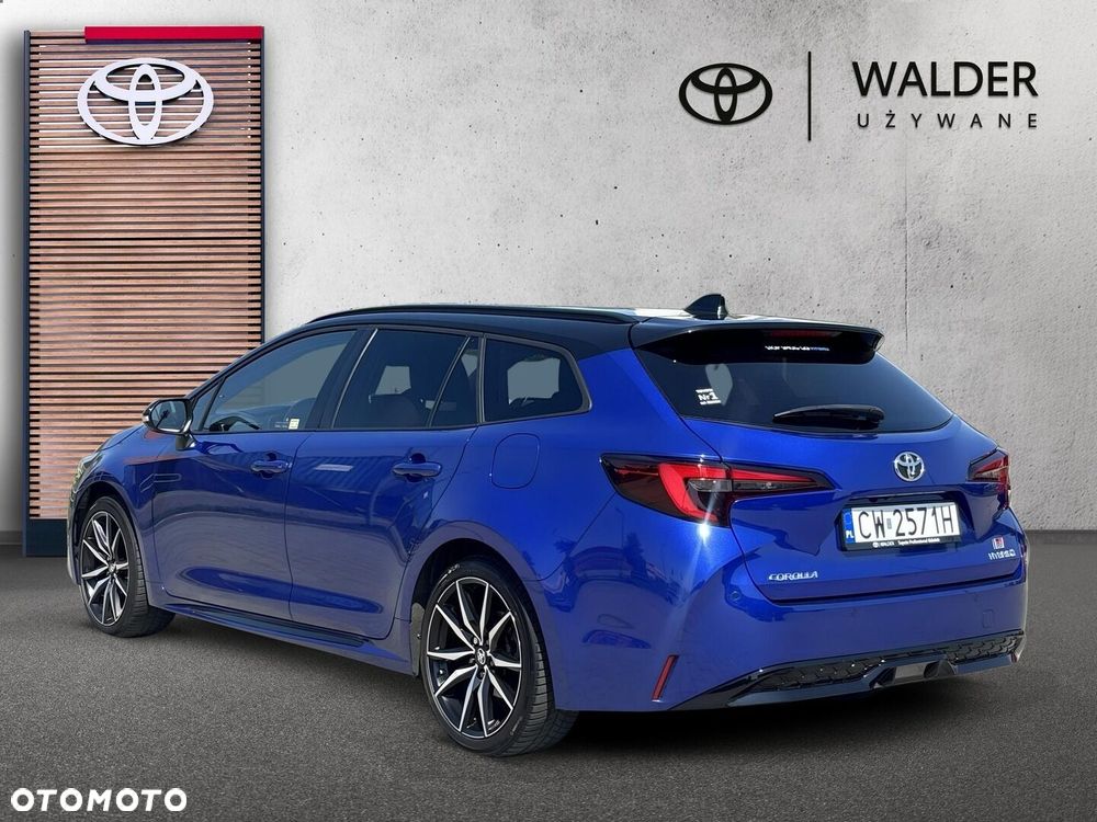Toyota Corolla - 5