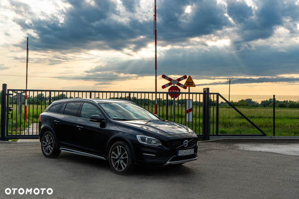 Volvo V60 Cross Country D4 AWD Summum