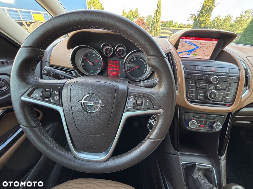 Opel Zafira - 20