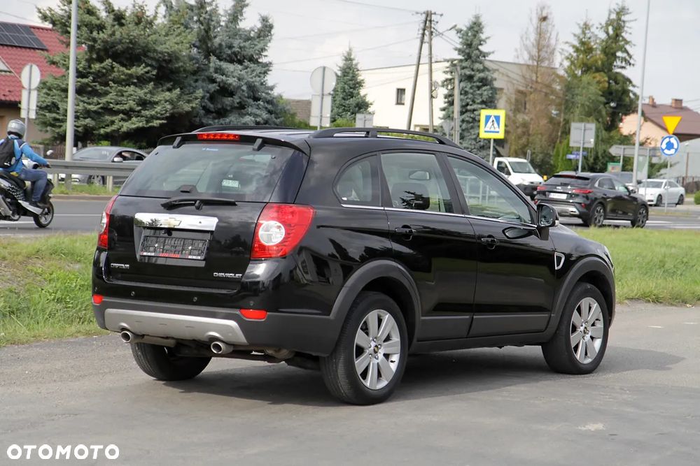 Chevrolet Captiva 2.0 4WD 5 Sitzer Automatik LT - 2