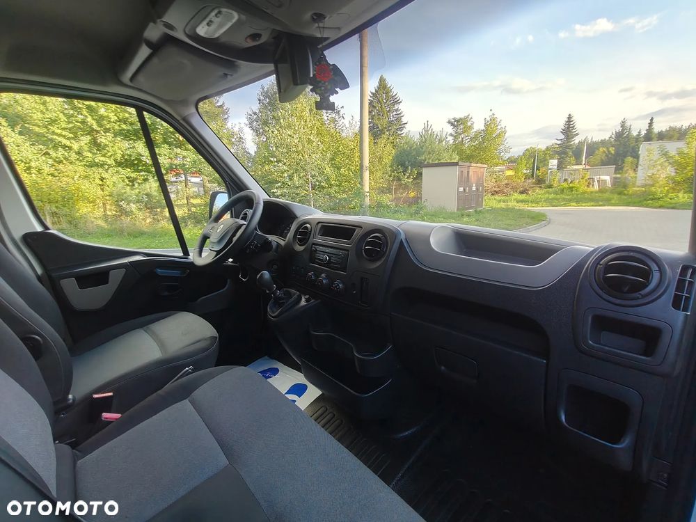 Renault Master - 24