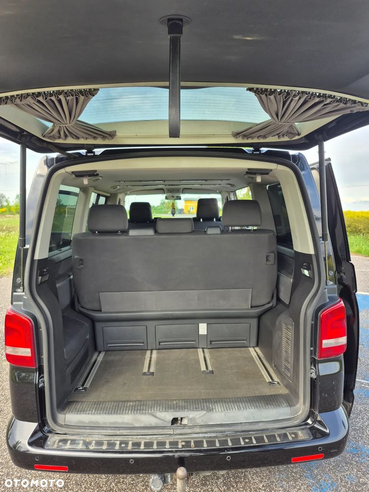 Volkswagen Multivan - 13