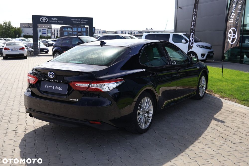 Toyota Camry 2.5 Hybrid Executive CVT - 10