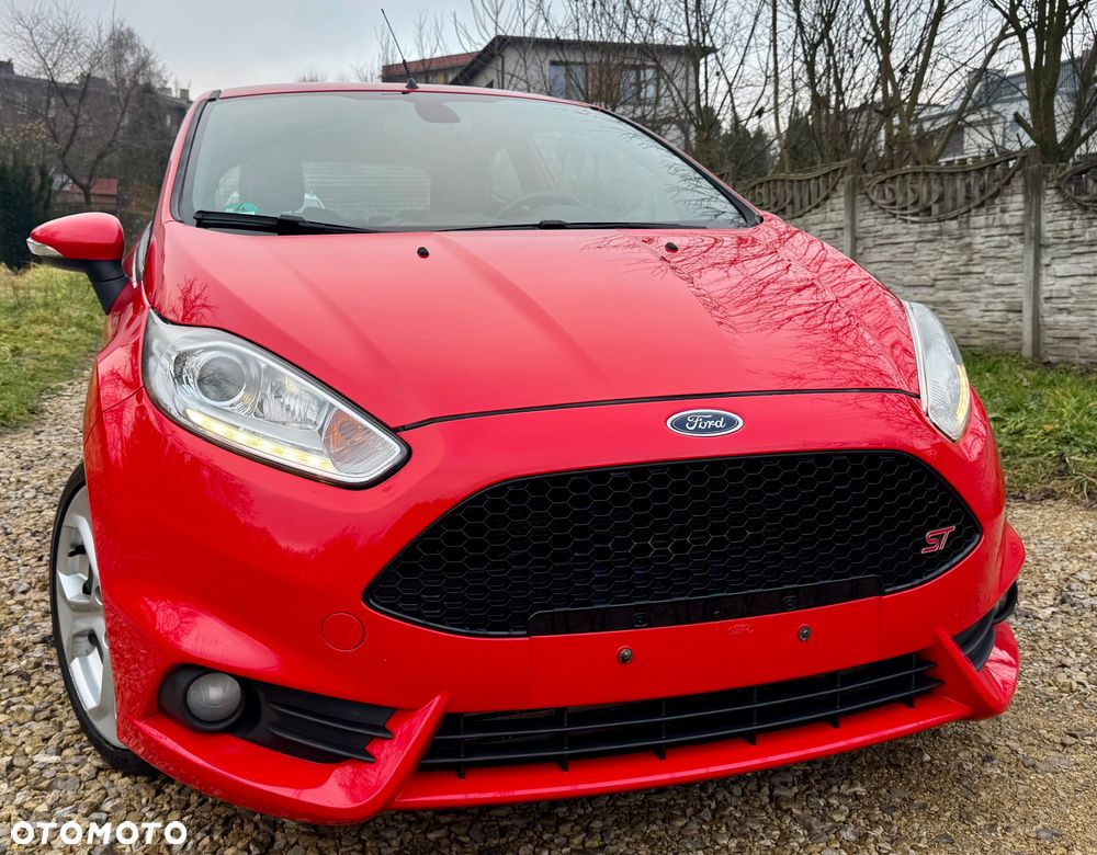 Ford Fiesta 1.6 EcoBoost mit Leder-Sport-Paket ST - 13