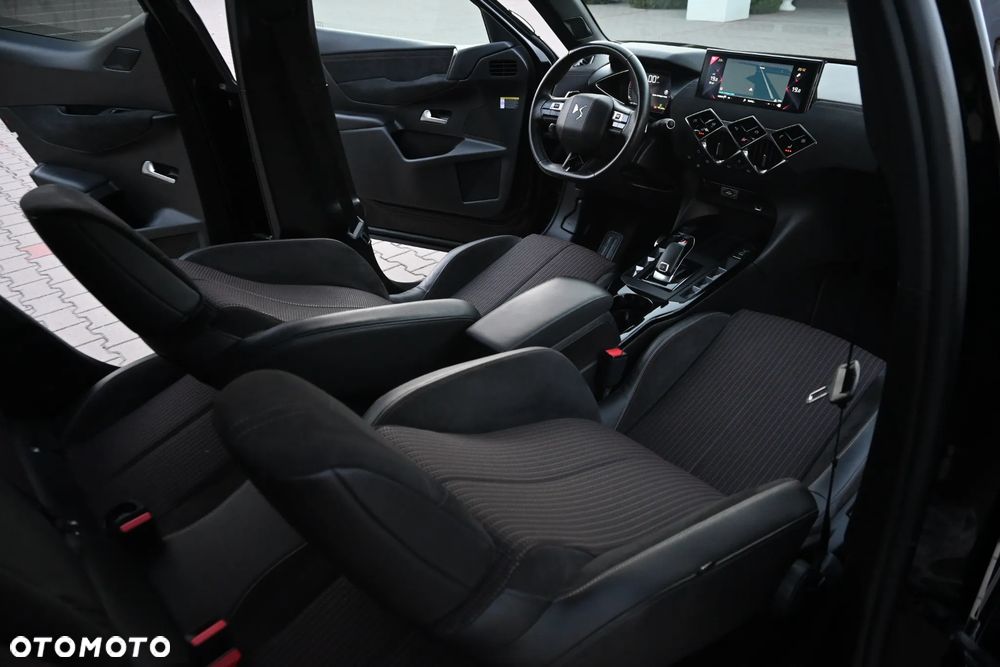 DS Automobiles DS 3 Crossback 1.5 BlueHDi Performance Line + - 31
