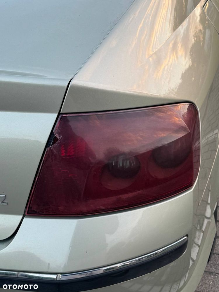 Peugeot 407 2.0 HDi Premium - 24