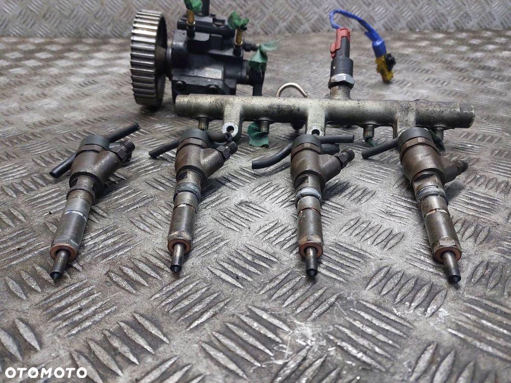 POMPA WTRYSKOWA + WTRYSKIWACZE KOMPLET PEUGEOT 307 I 2.0 HDI 9641742880 - 2