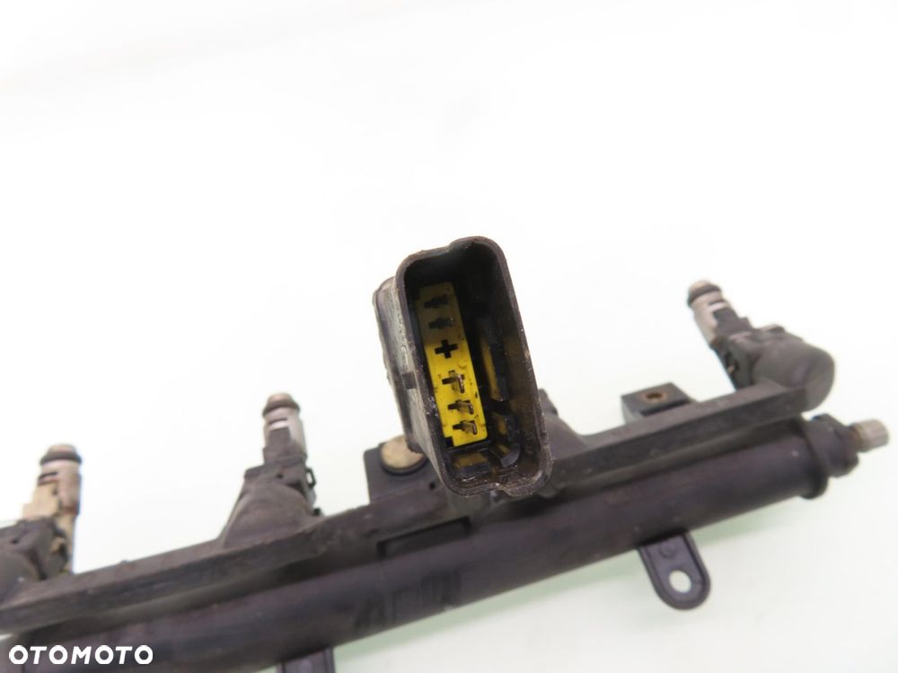 LISTWA WTRYSKOWA PEUGEOT 206 1.4 9628982980D - 2