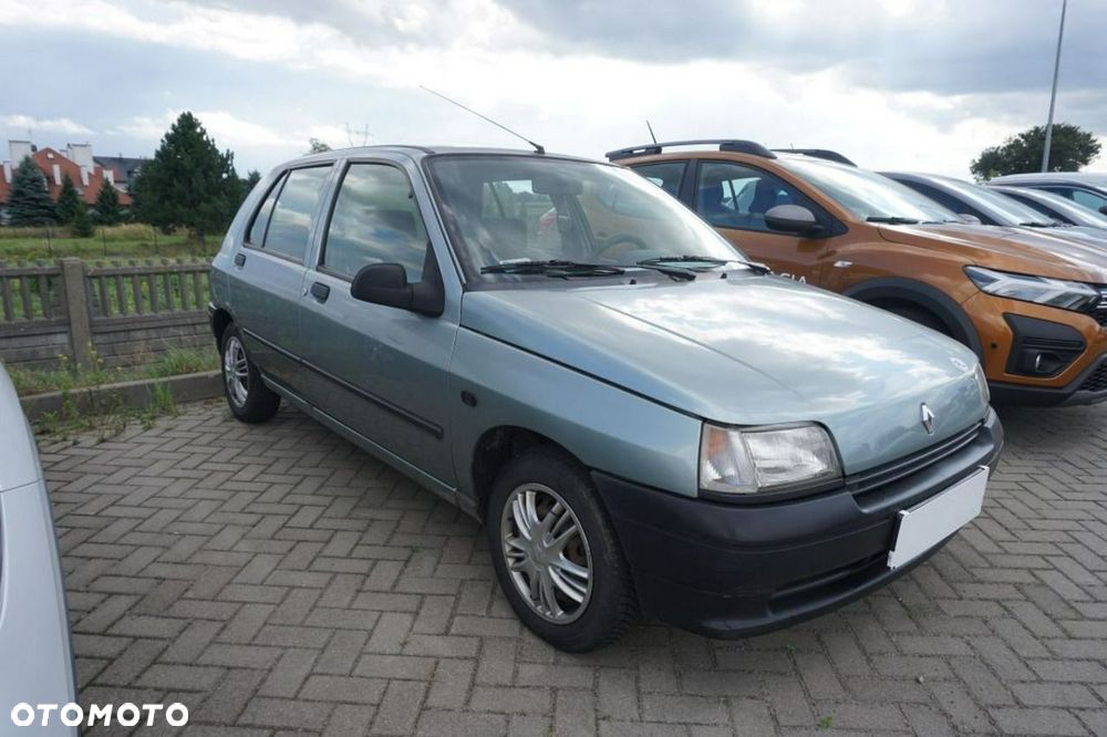 Renault Clio - 2