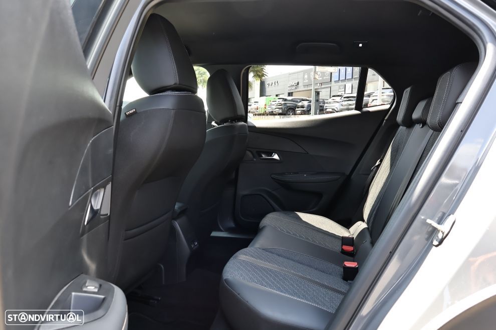 Peugeot 2008 1.2 Hybrid Allure e-DCS6 - 16