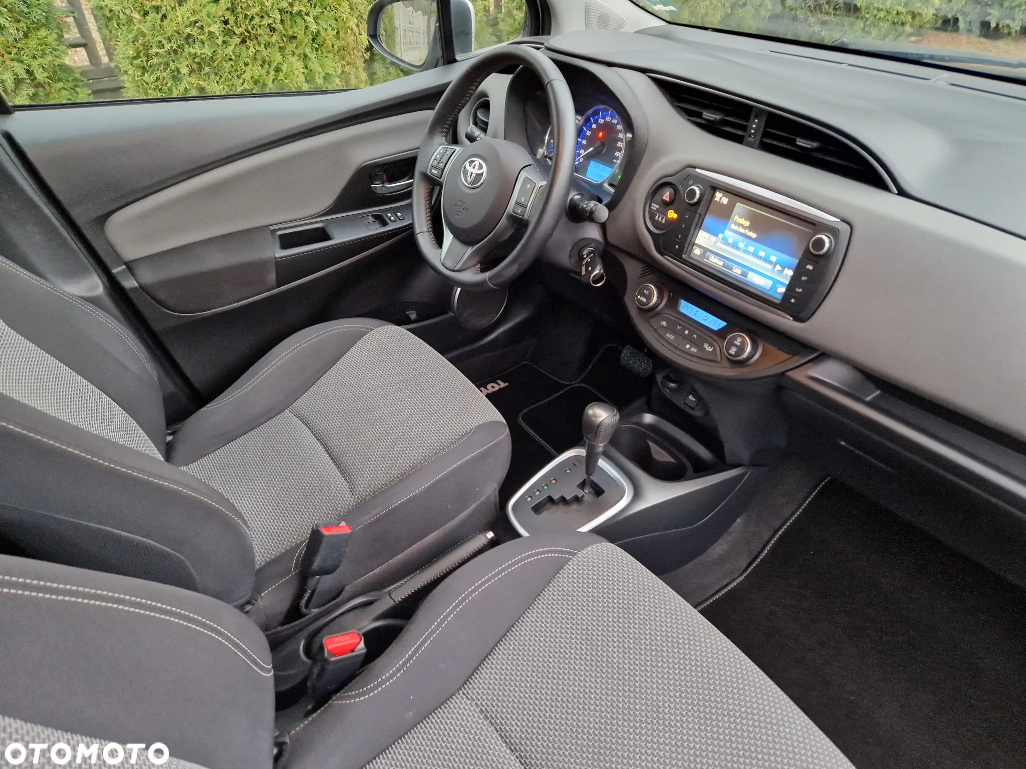 Toyota Yaris - 8