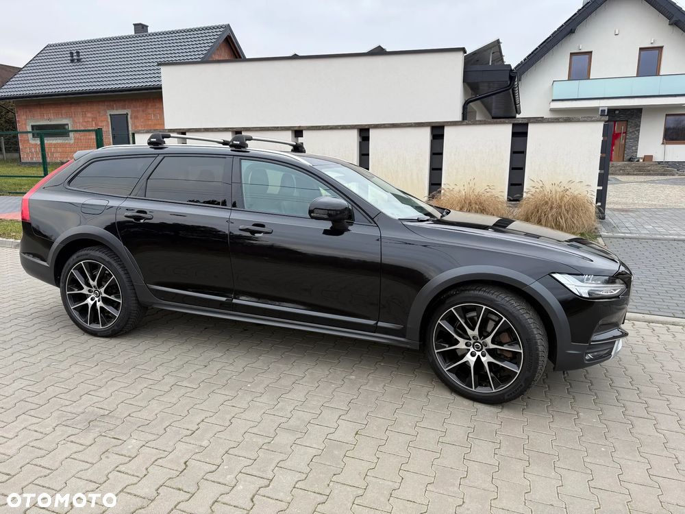 Volvo V90 D5 AWD Geartronic Momentum Pro - 5