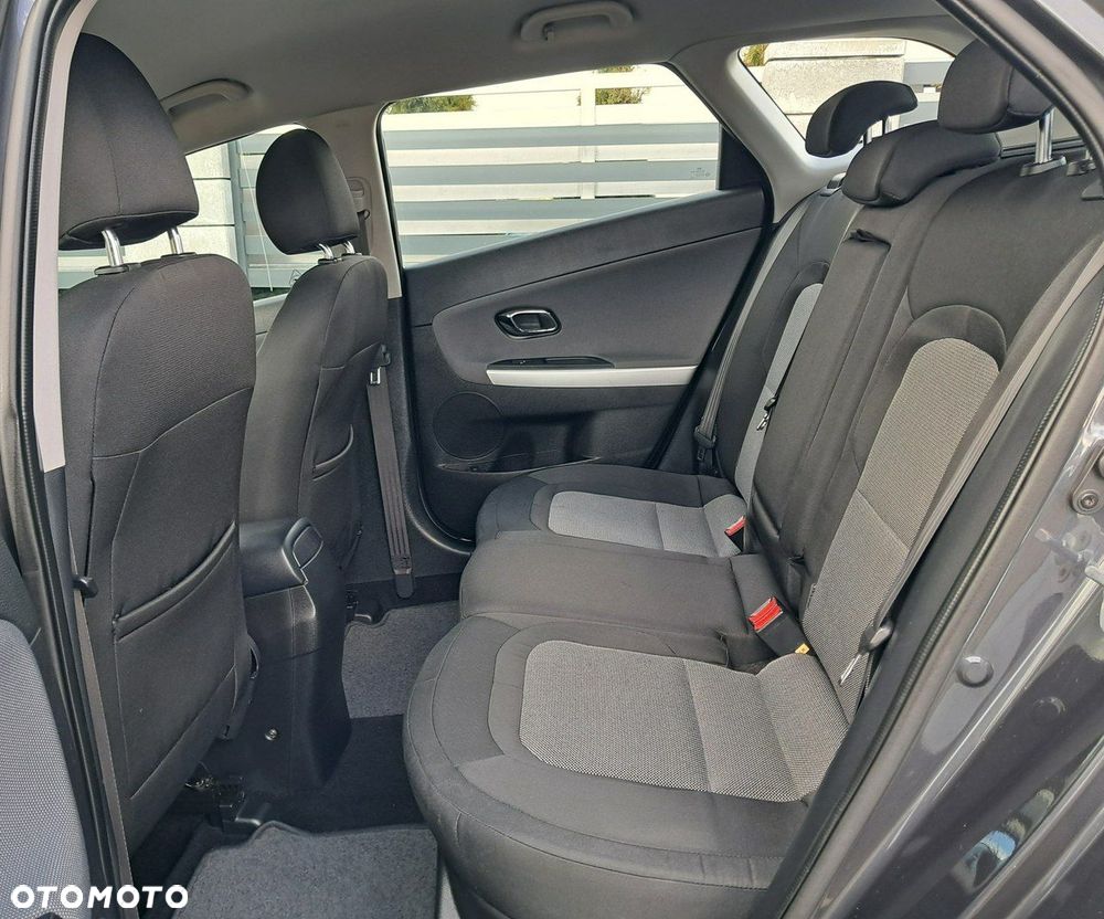 Kia Ceed - 13
