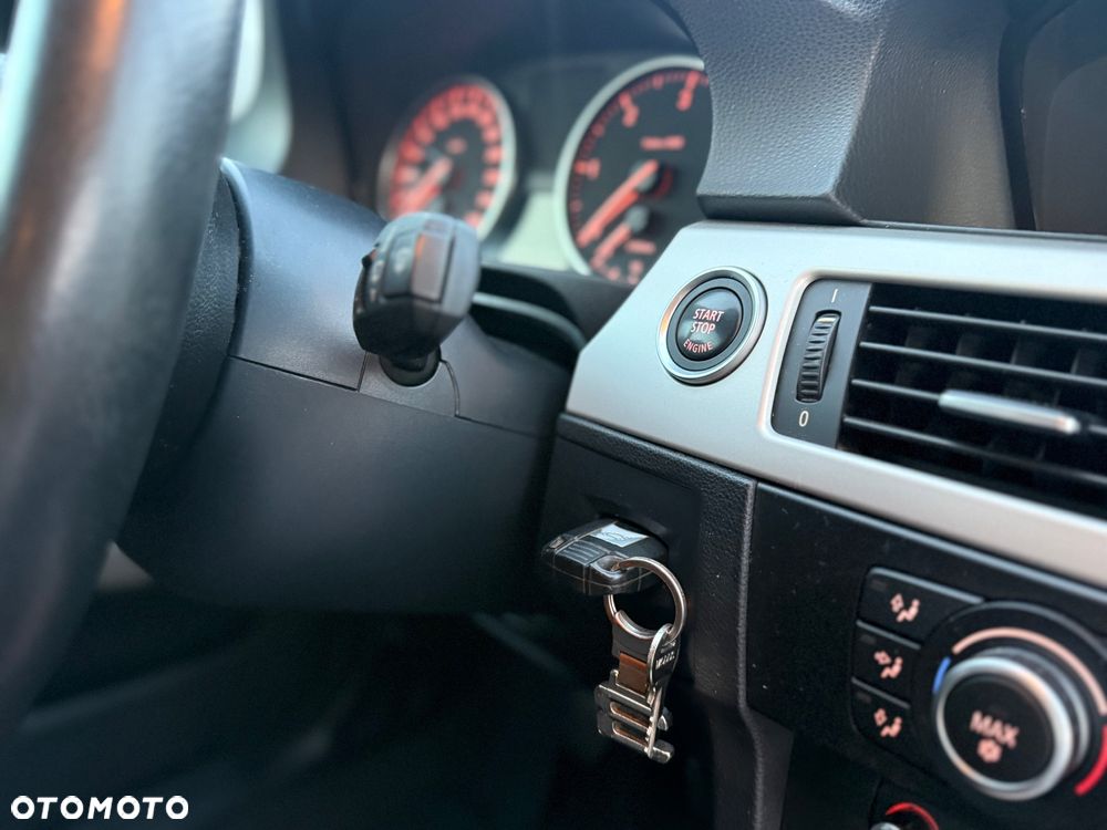 BMW Seria 3 - 18