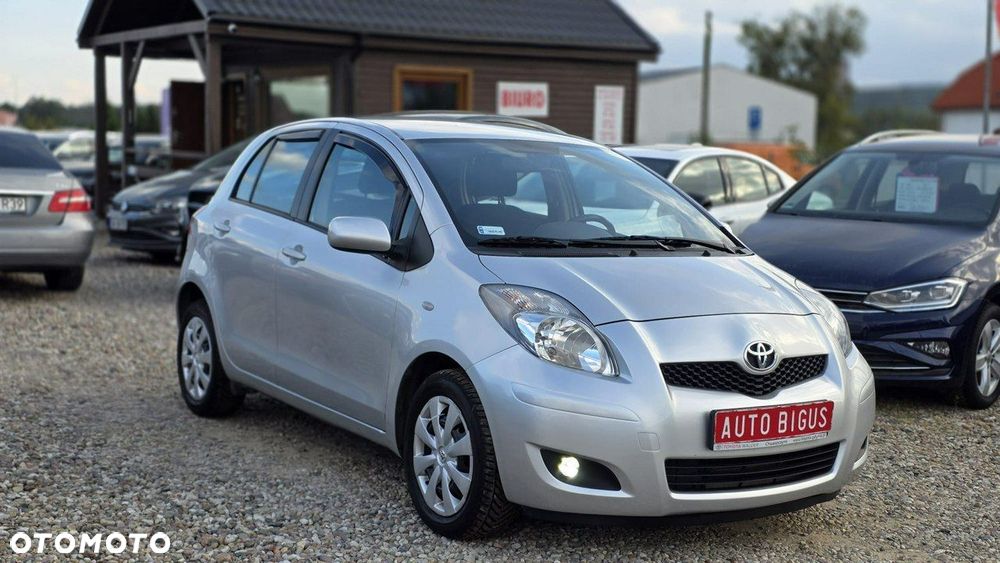 Toyota Yaris - 4