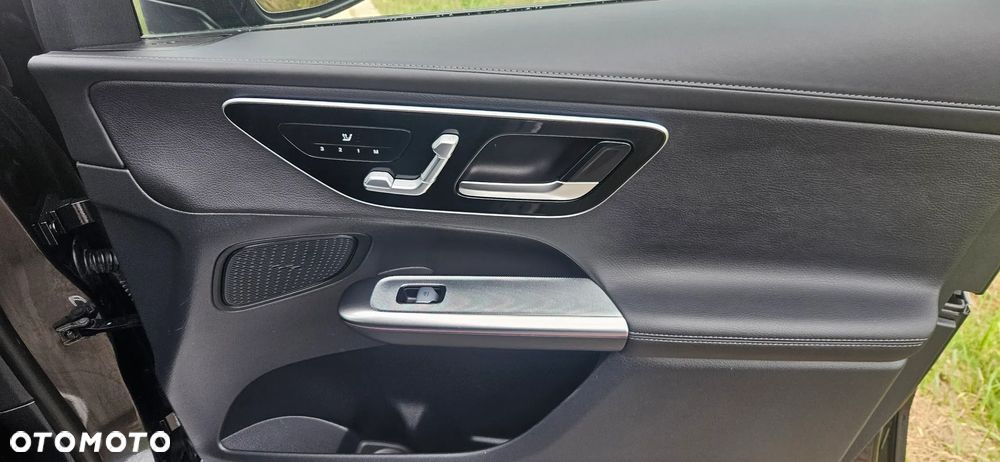 Mercedes-Benz GLC 300 e 4Matic 9G-TRONIC Edition AMG Line - 21