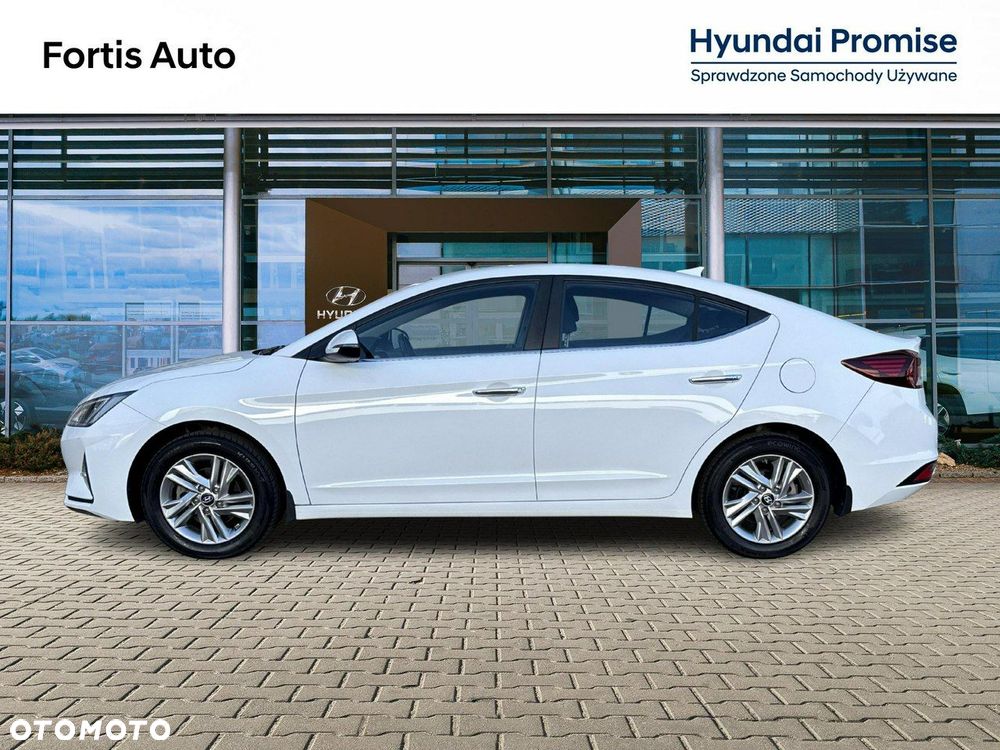 Hyundai Elantra 1.6 Comfort Premiere - 2