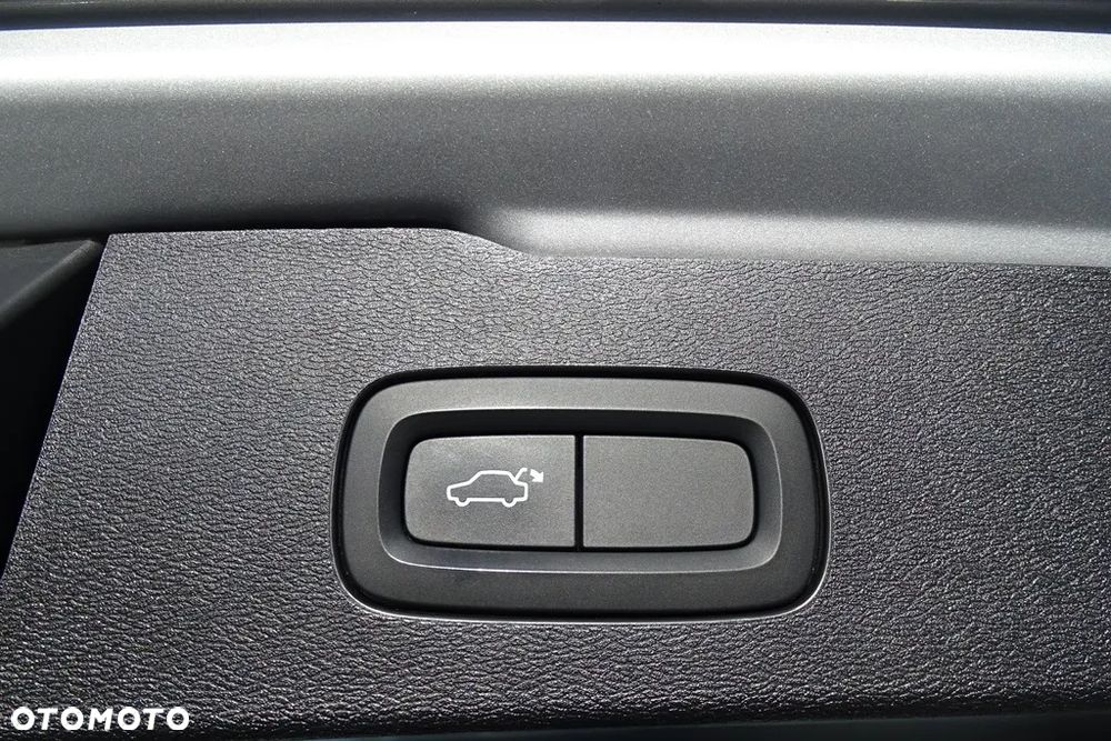 Volvo V60 T4 Geartronic Momentum - 27