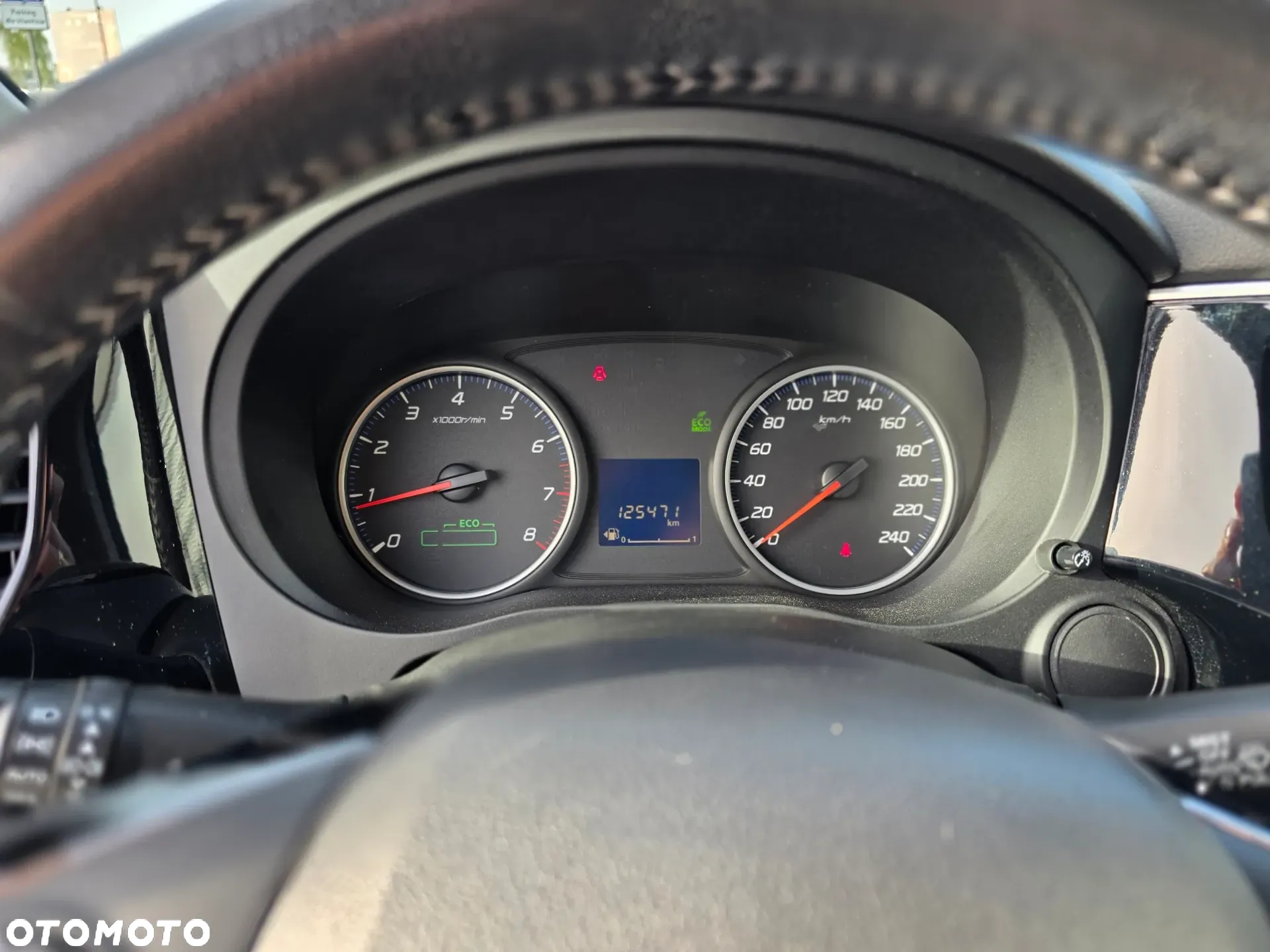 Mitsubishi Outlander 2.0 Invite + 2WD - 2