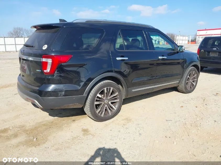 Ford Explorer - 39