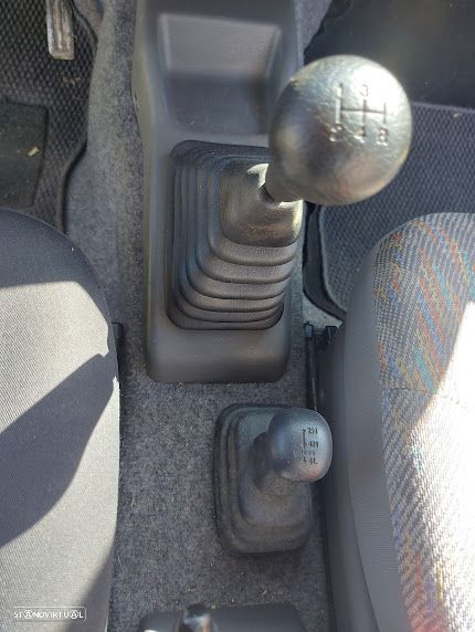 Suzuki Jimny 1.3 16V - 7