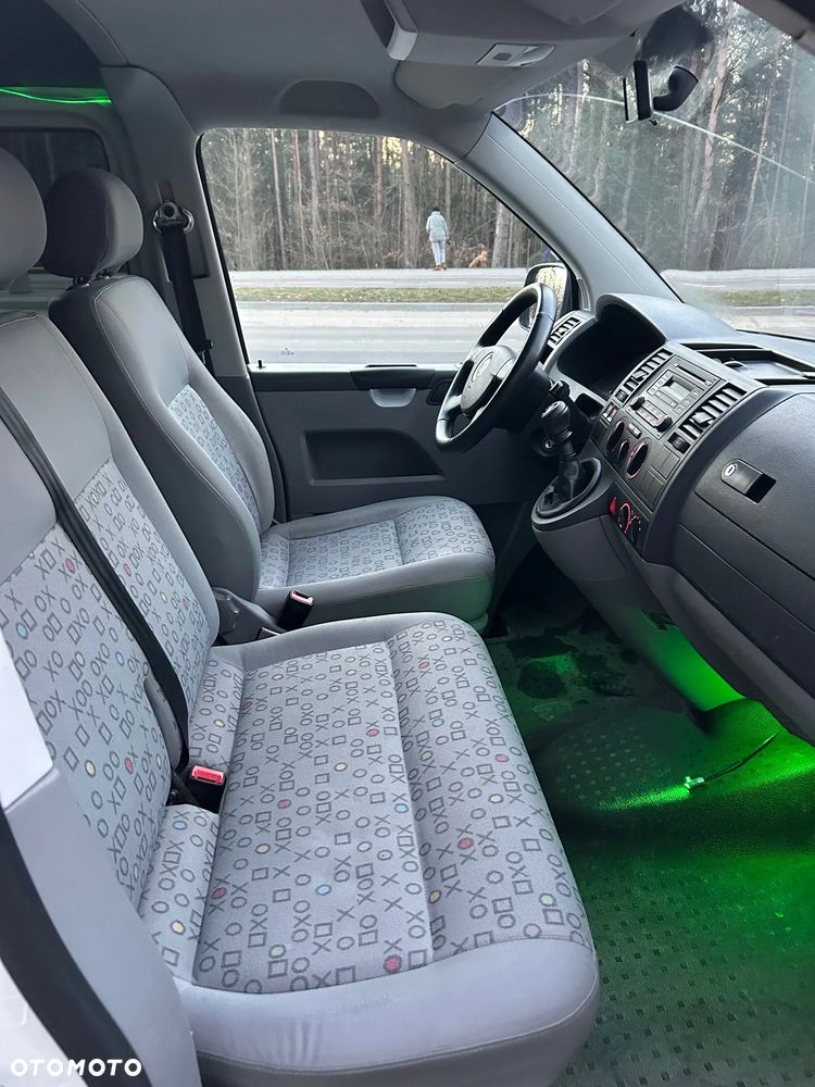 Volkswagen Transporter - 6