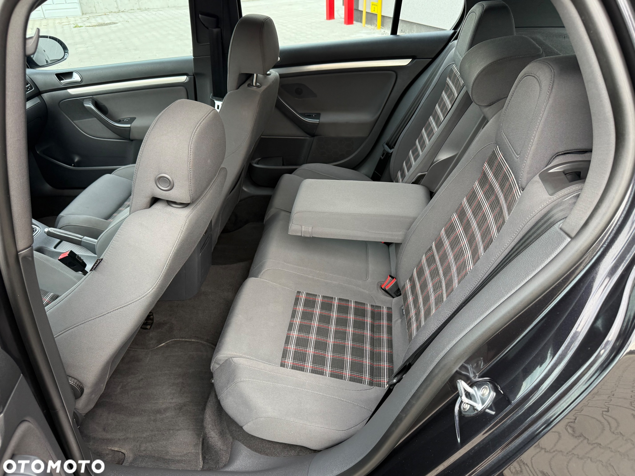 Volkswagen Golf 2.0 GTI - 19
