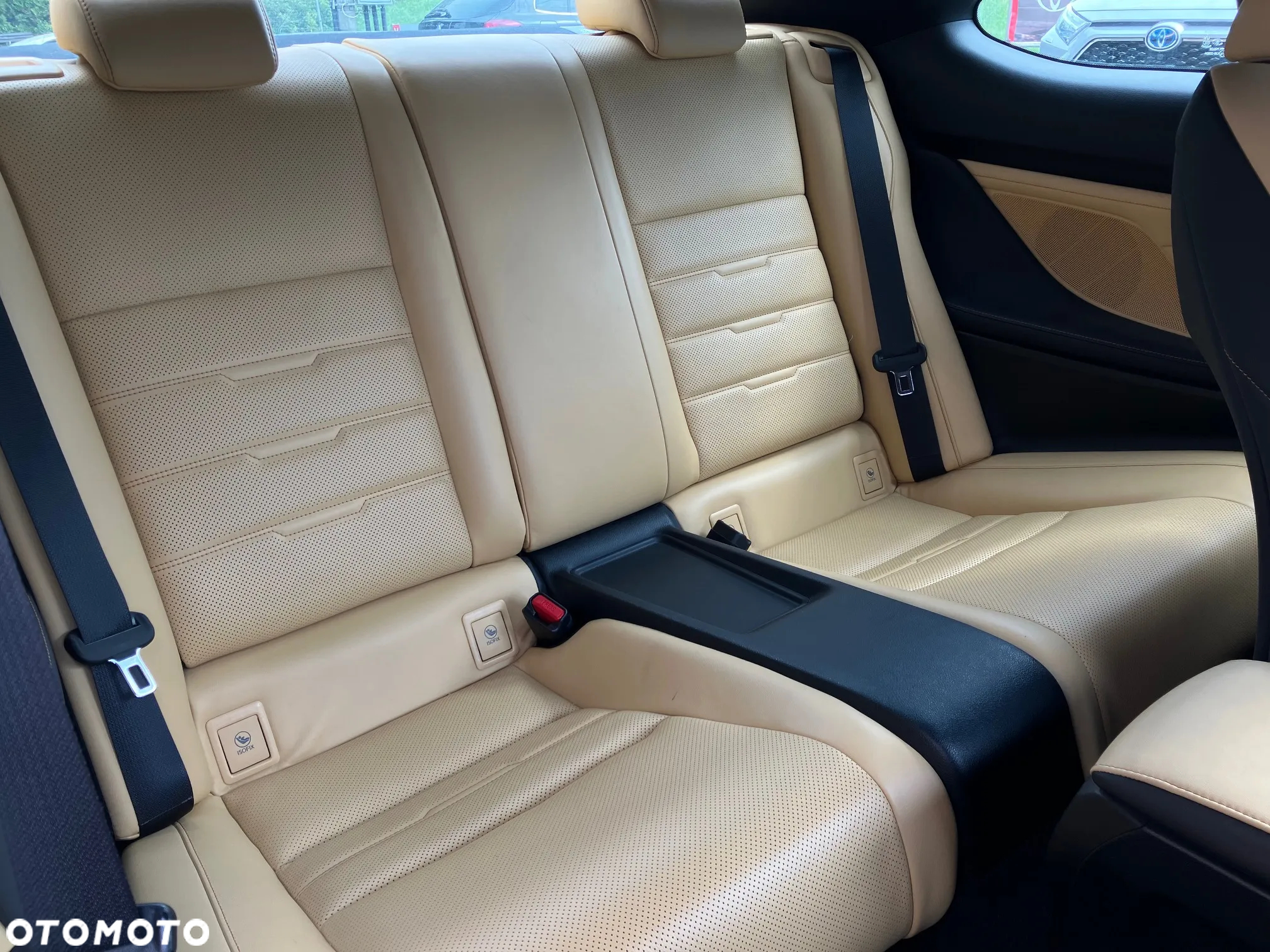 Lexus RC 200t / 300 F Sport - 19