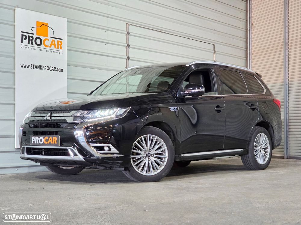 Mitsubishi Outlander - 1