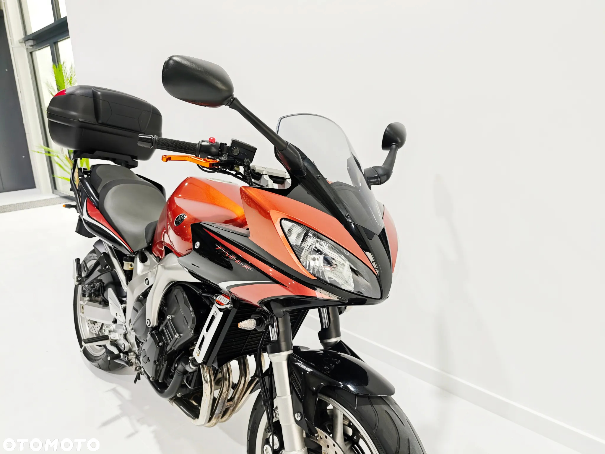 Yamaha FZ - 8