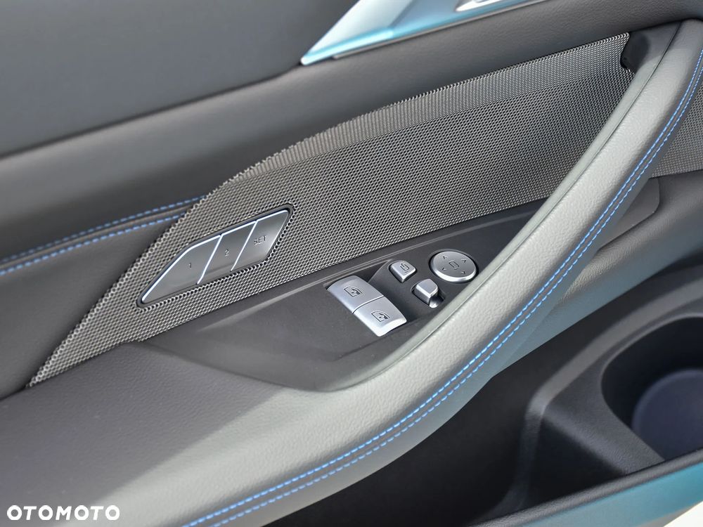 BMW Seria 4 M440i xDrive mHEV - 12