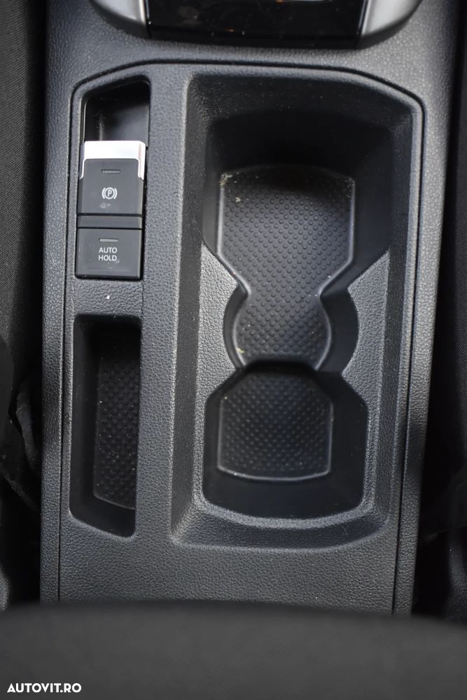 Volkswagen T-ROC 1.0 TSI Life - 32