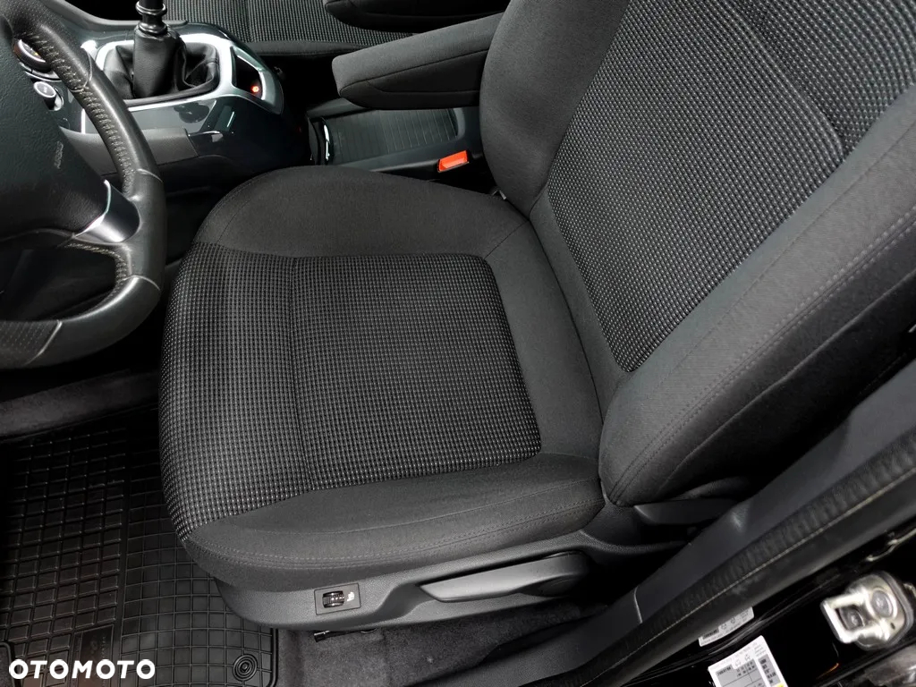 Peugeot 5008 2.0 HDi Allure 7os - 13