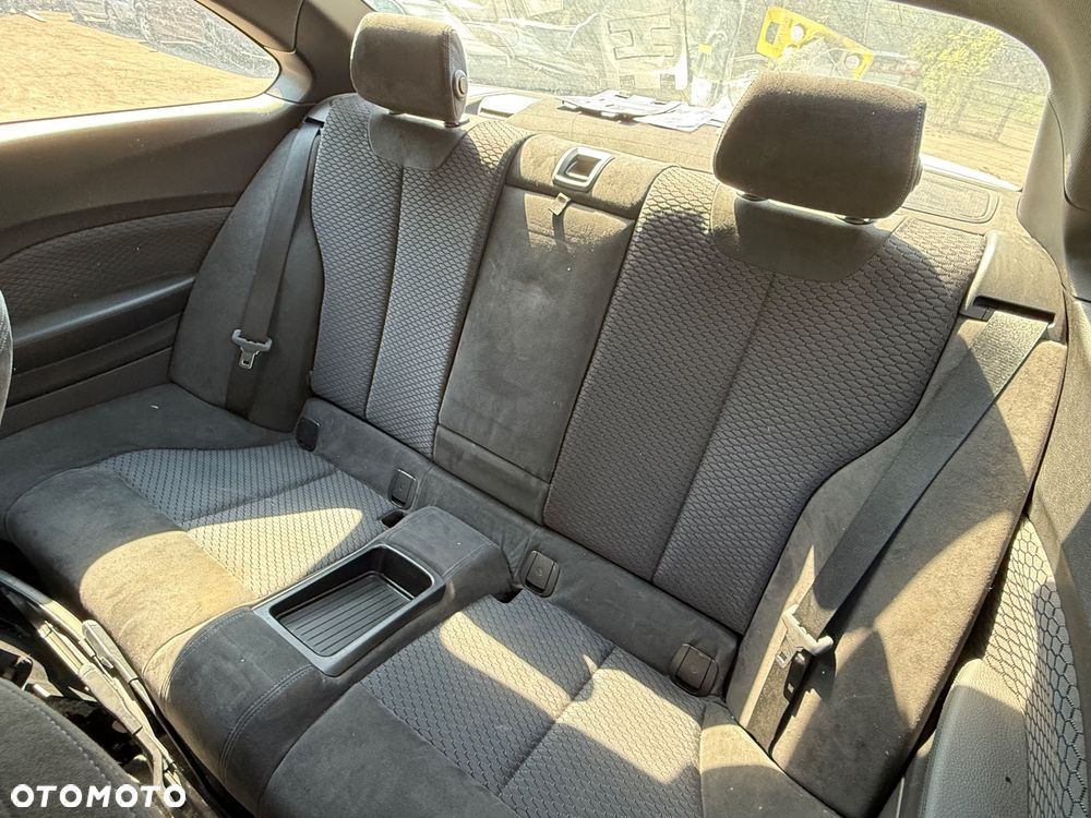 ŚRODEK FOTELE , BOCZKI , PODŁOKIETNIK, SUFIT BMW F22 M235I - 4