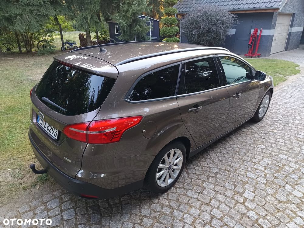 Ford Focus 1.0 EcoBoost STart-Stopp-System TITANIUM - 4