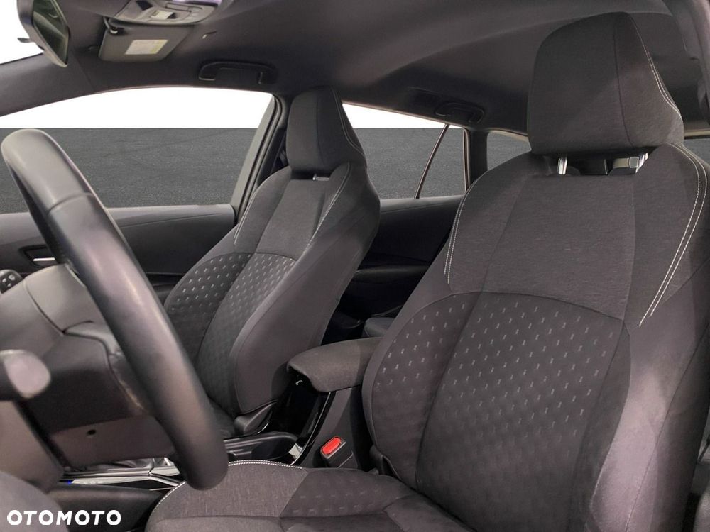 Toyota Corolla - 17