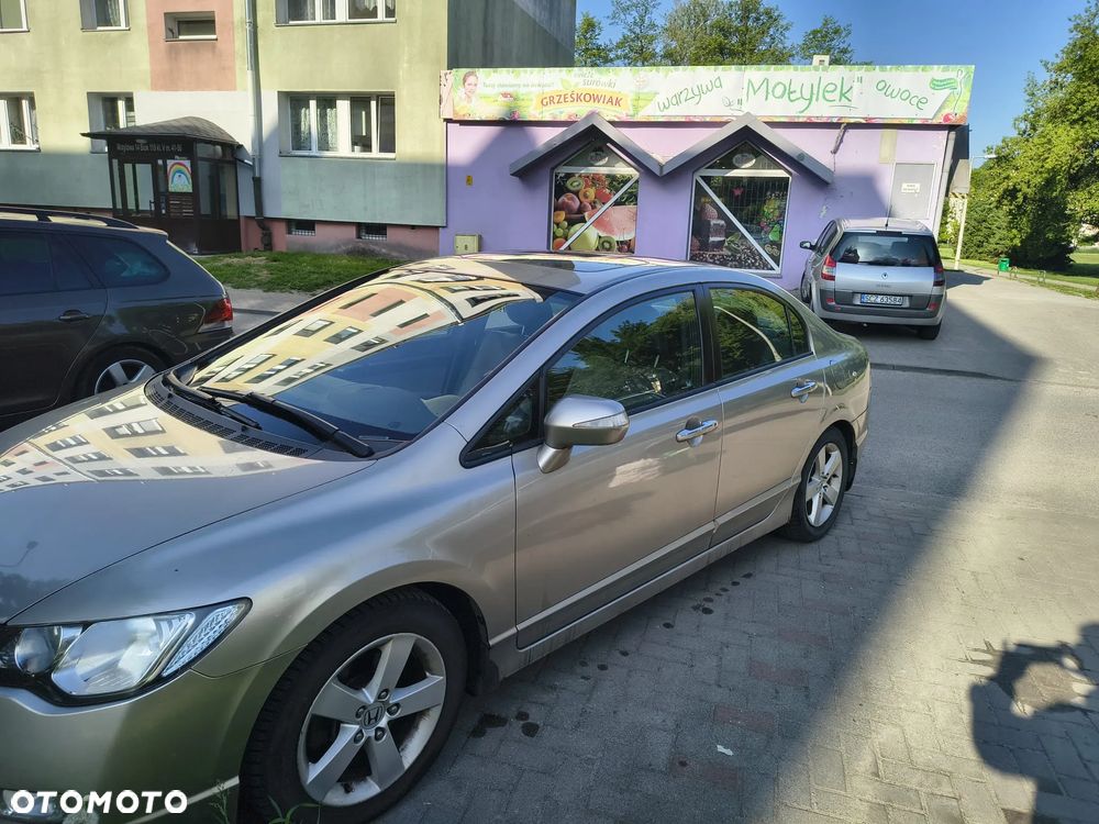 Honda Civic 1.8 Executive - 4
