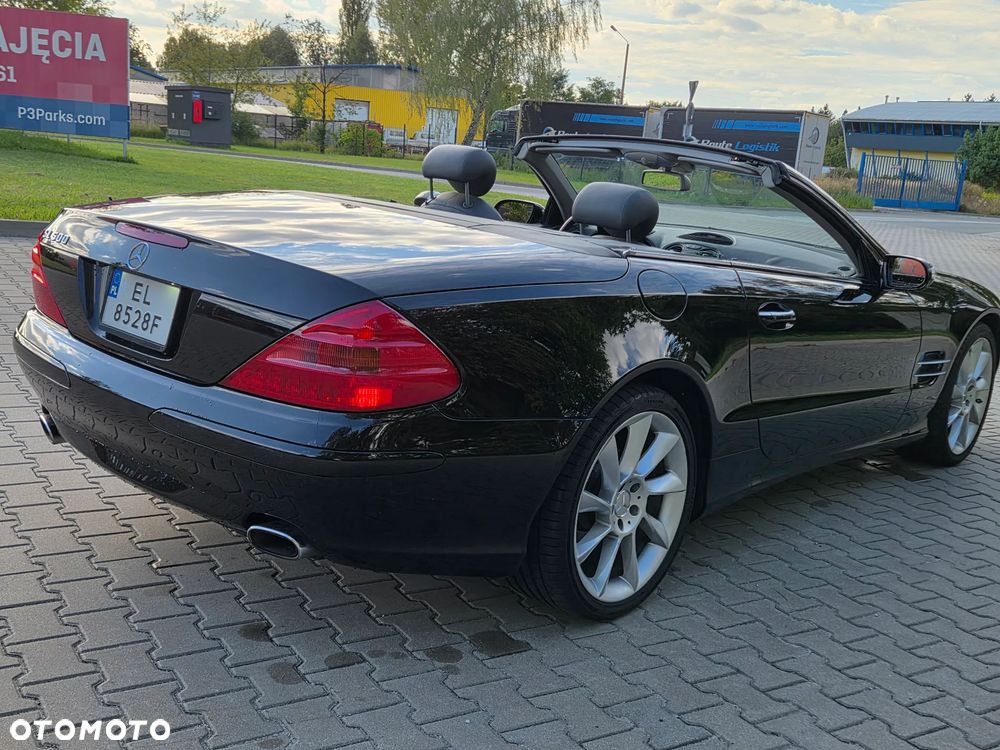Mercedes-Benz SL - 24