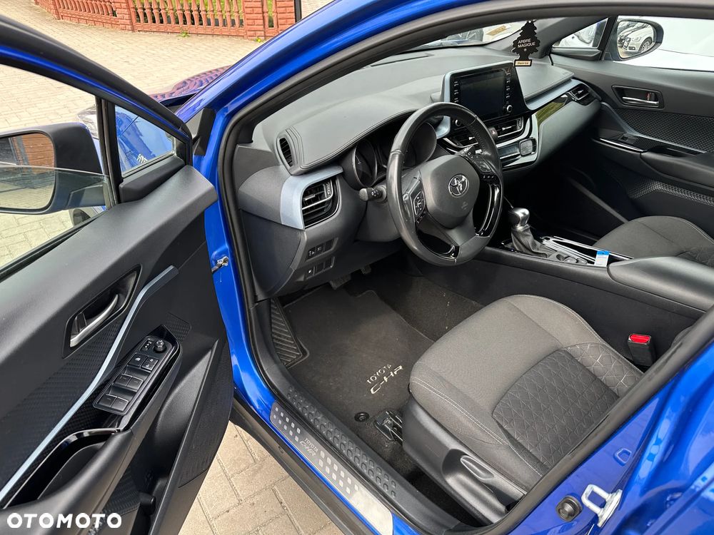 Toyota C-HR - 6
